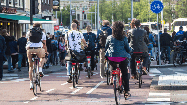 Cyklister-i-byen