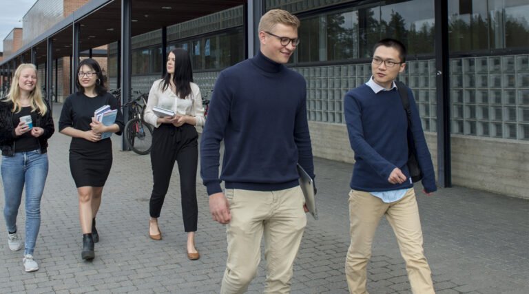 Yhka_hero_kauppatieteet