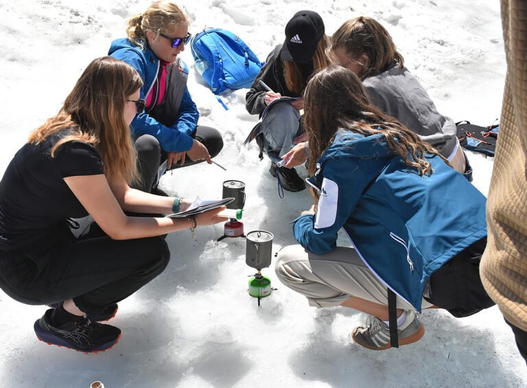 csm_uni-graz-gletscher-spitzer_web_78a9a39d69