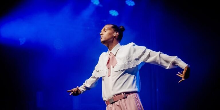 2025_Stromae_shutterstock_2193615781