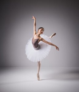 MTE-IX-Ballet-SelectedPhotos-APMerlo-2025-2500pxl-90-100-1761x2048