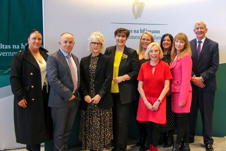 Minister-Foley-with-representatives-from-MTU