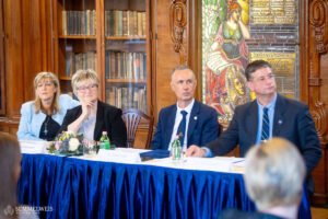 RS232104_GV5A0596-2_scl-1