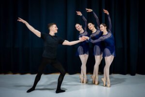 31271e_f9fdcfacc68a436888a367b5e91bb33a~mv2