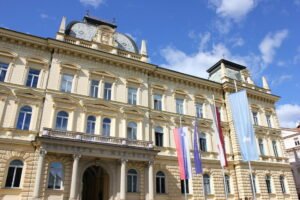 Rektorat-stavba-6-1-1920x1280