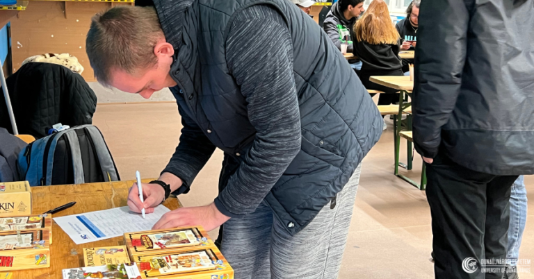 20260408_tarsasjatekest_cikk