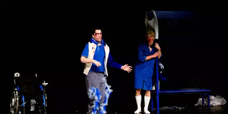 Markus_Degenfeld_Graf Gloster_aus König Lear_c_Paulo Sieweck~-~media--7c69c365--query@2x.aed12da9