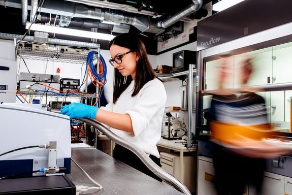 csm_Umweltanalytik_ILL_Lab_30_Romana_Maalouf_Photography_7425661e5f