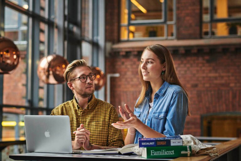 socialraadgiver-1200px-1536x1024-1-1280x853