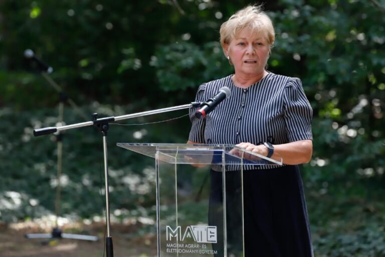 Csákiné Dr. Michéli Erika 1 (1)